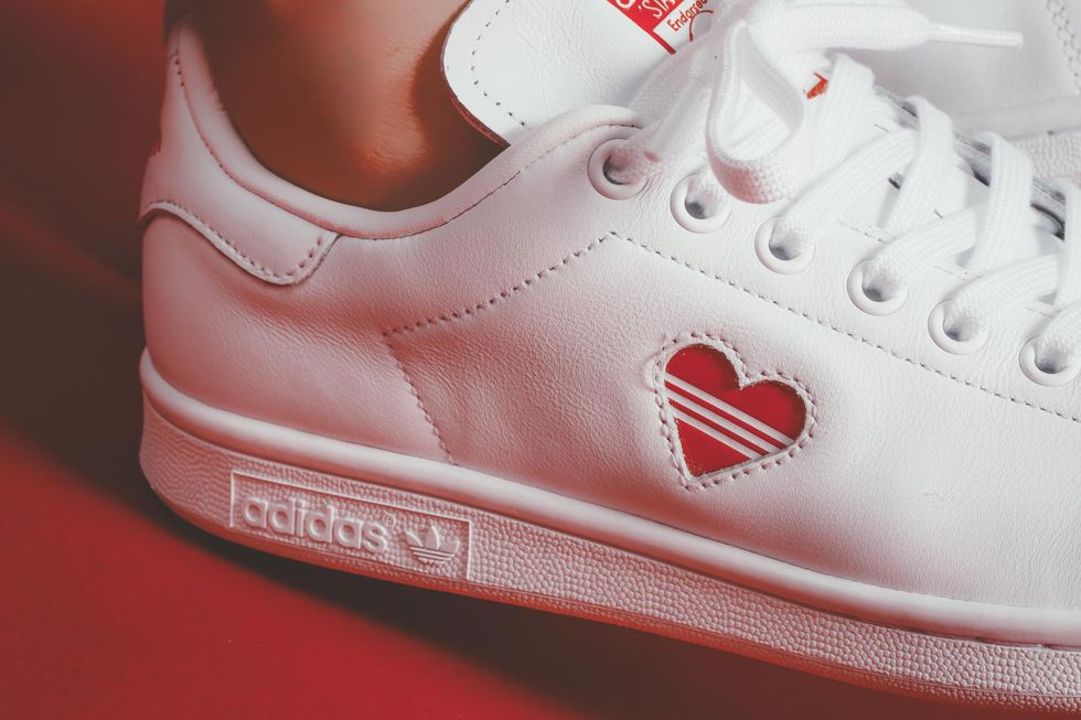 red heart stan smith