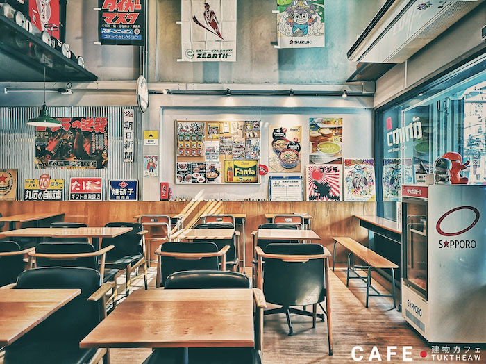 Bangkok's Kafae Tuktheaw Is An Old-School Tokyo Cafe That Lets You Time  Travel To '80s Japan