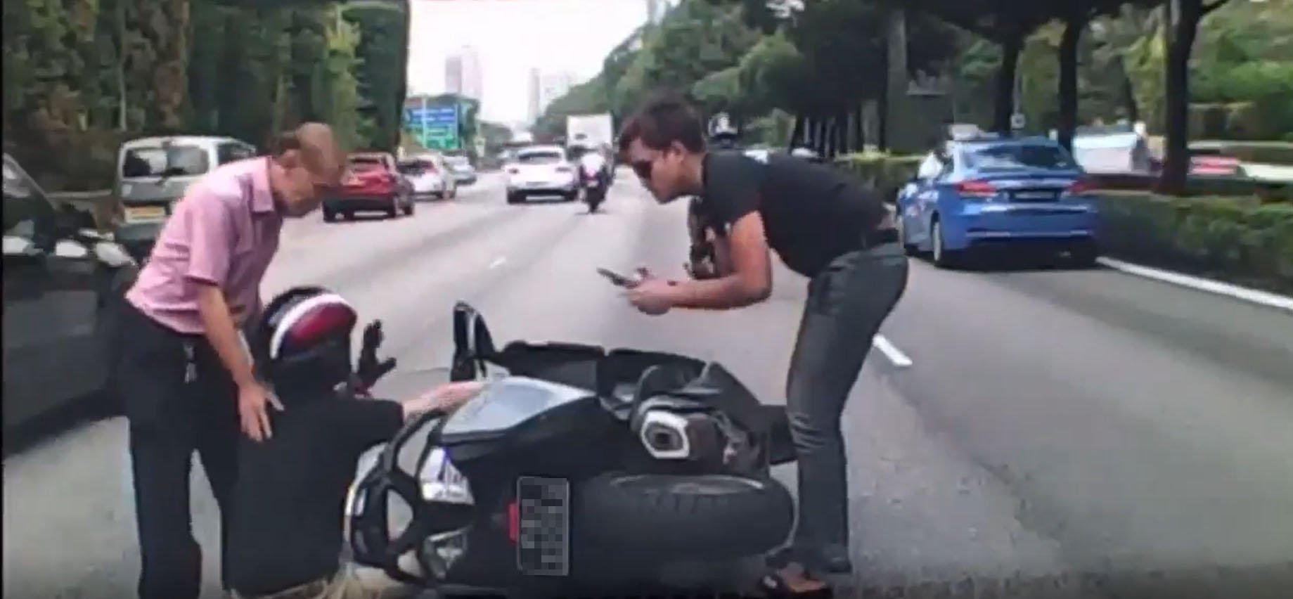 S'porean Car Hits Motorcyclist & Drives Away, But Kind Uncle Behind ...