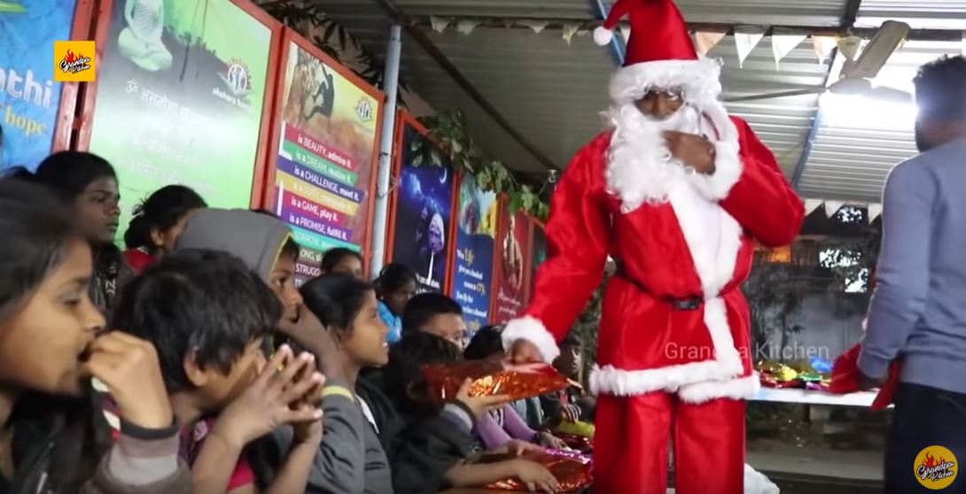 Famous YouTuber Grandpa Kitchen Who Cooks Huge Meals For Indian Orphans ...