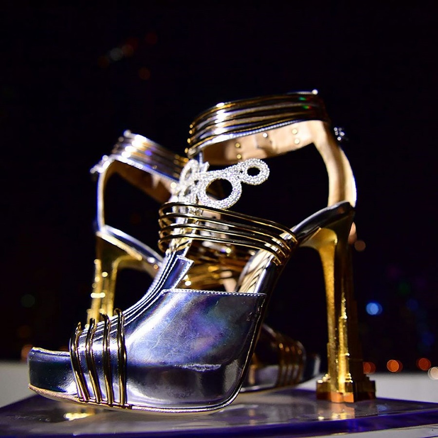 Dubai Unveils World's Most Expensive Shoes That's So Atas, They Come