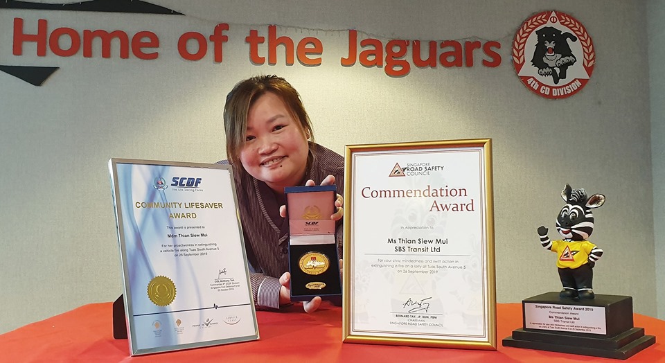 Sbs Driver Gets Noticed By Scdf For Valiantly Putting Out Fire In Viral Video Receives 2 Awards