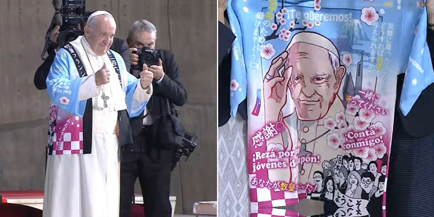Francis Wears Mini-Me Kimono Shirt In Thumbs Up Pic The Internet