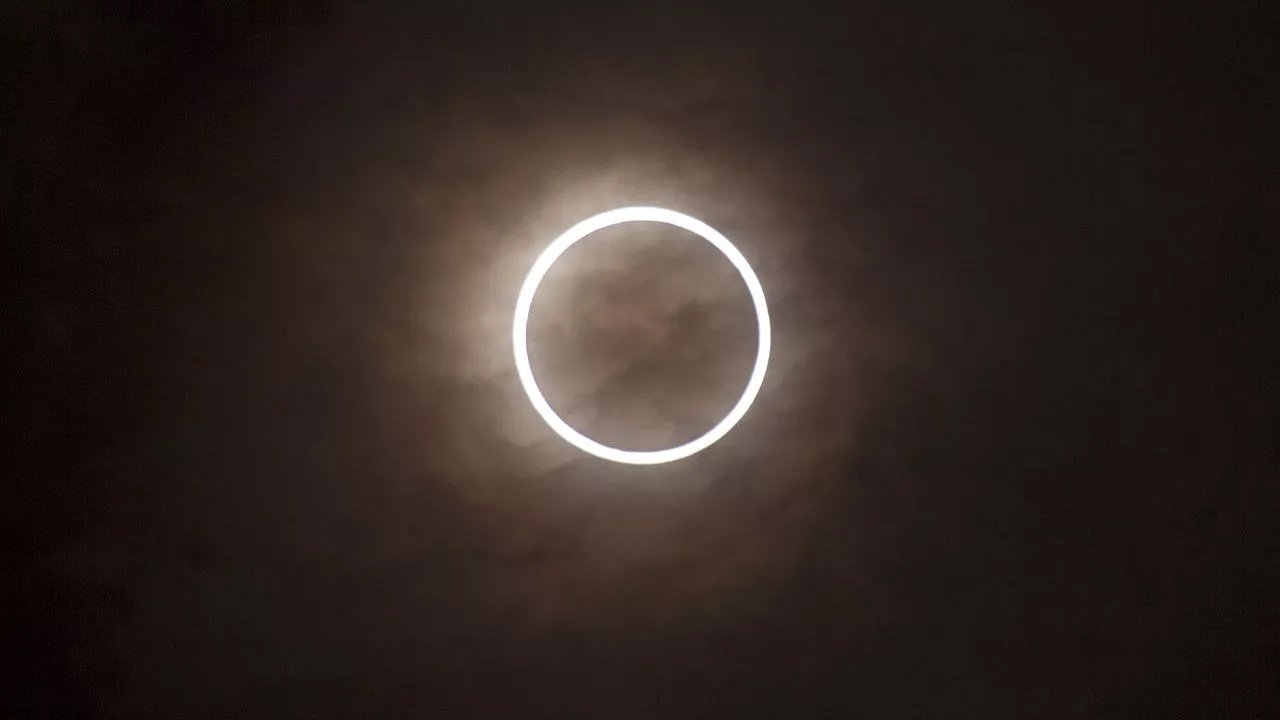 LIVE: The 'Ring of Fire' during Annular Solar Eclipse 2023 - YouTube