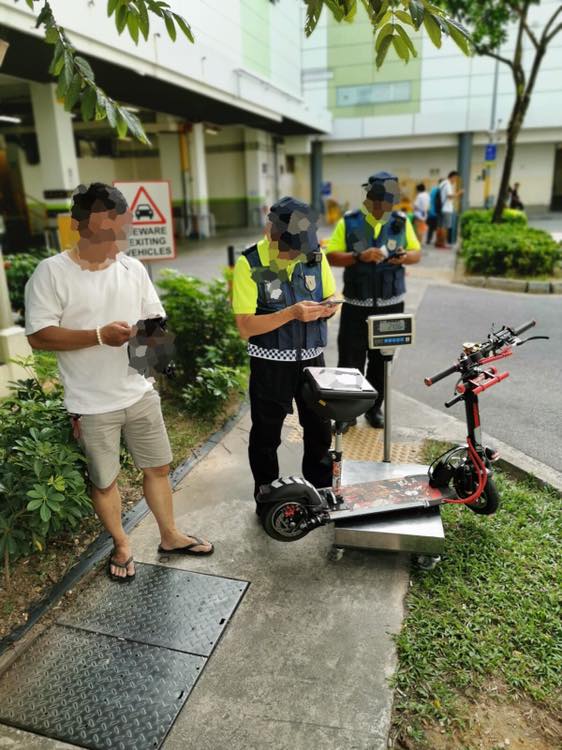 E Scooter Users Caught And Fined For Riding On Pavements On 1 Jan Pmd Ban Is In Full Effect