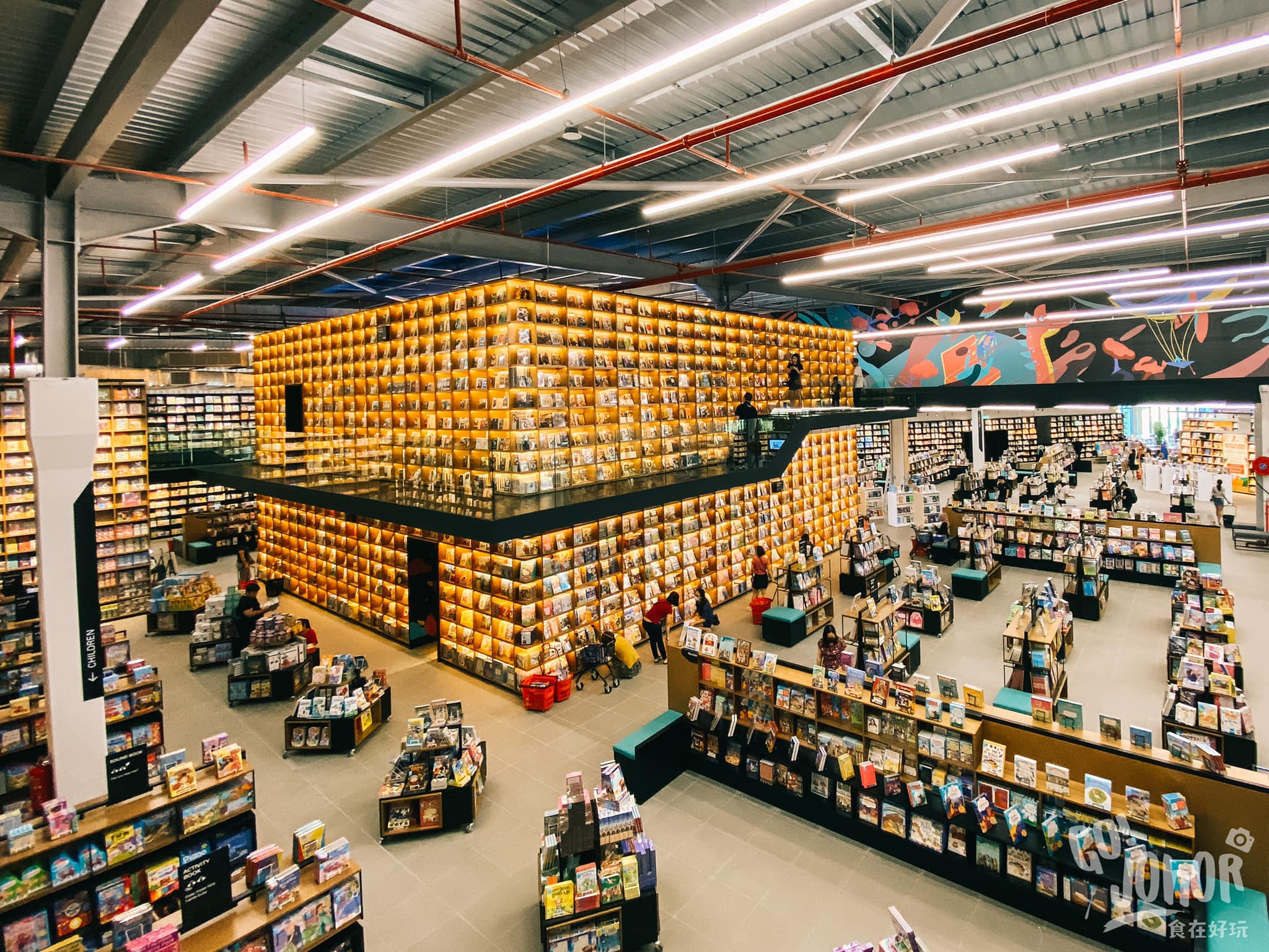 Massive Bookstore In Johor Has 8-Metre-High Shelves, We're Getting ...