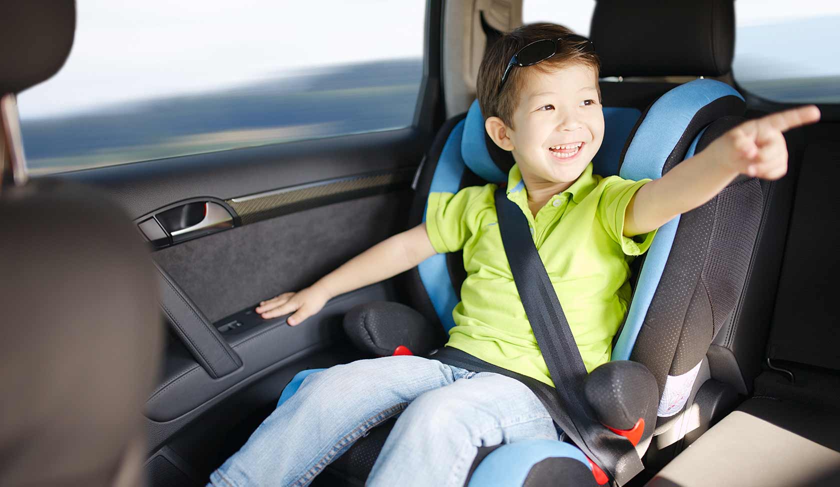 Perodua Child Car Seat - Closing a