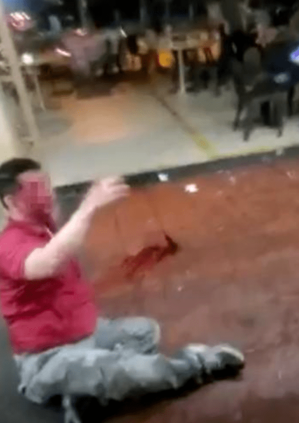 coffee shop fight