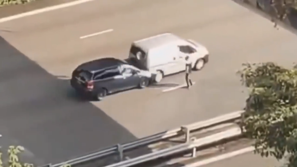 Man's Van Stops On Expressway, Black Car Crashes Into It As He Gets Back In