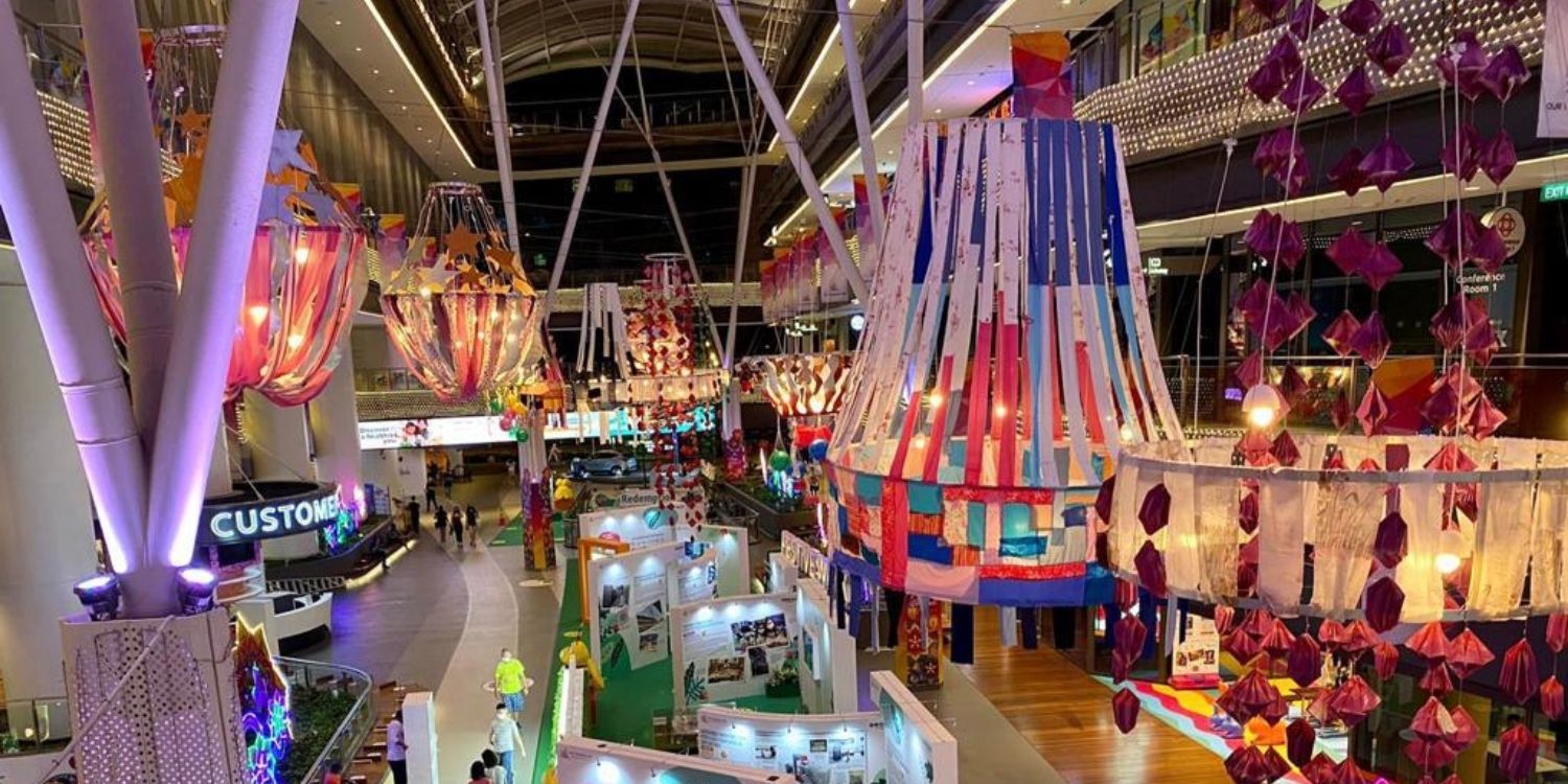 Our-Tampines-Hub-Hangs-22-Chandeliers-Made-From-Recycled-Material-Goes-In-Spore-Book-Of-Records.jpg