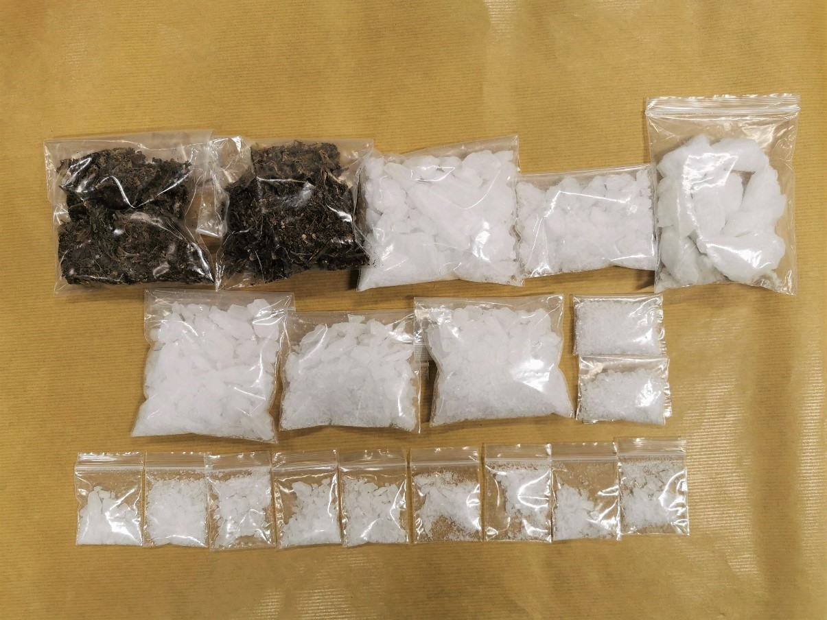 CNB Finds 2 Children In Lengkok Bahru Flat During Drug Raid, Their ...