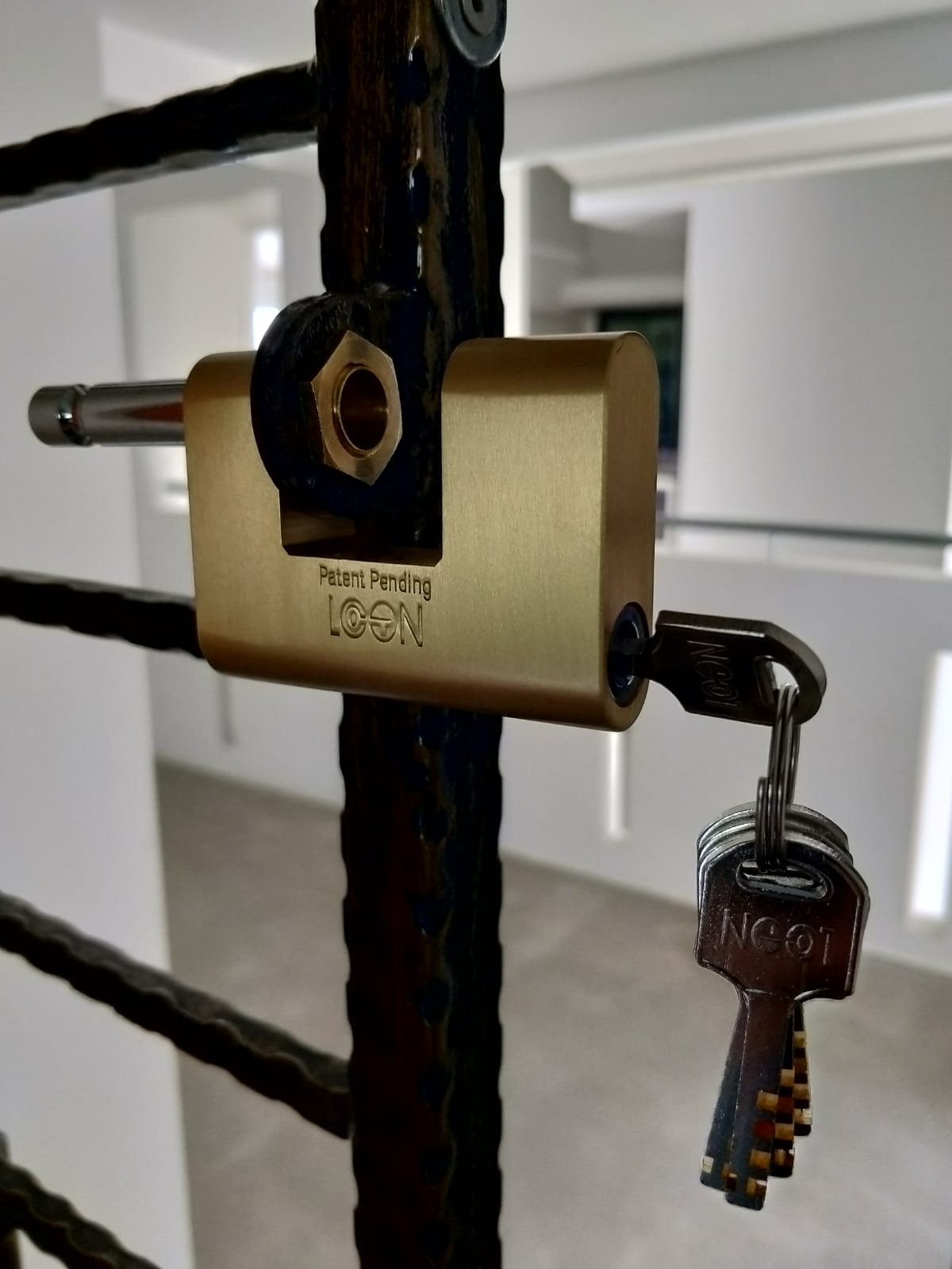 woman's dad locks