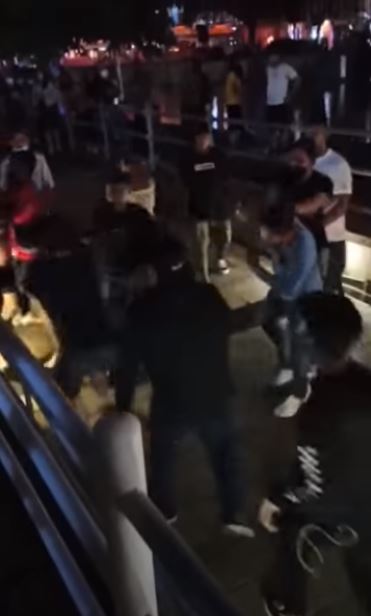 Clarke Quay Fight Reportedly Injures Innocent Couple Out For Dinner, 12 ...