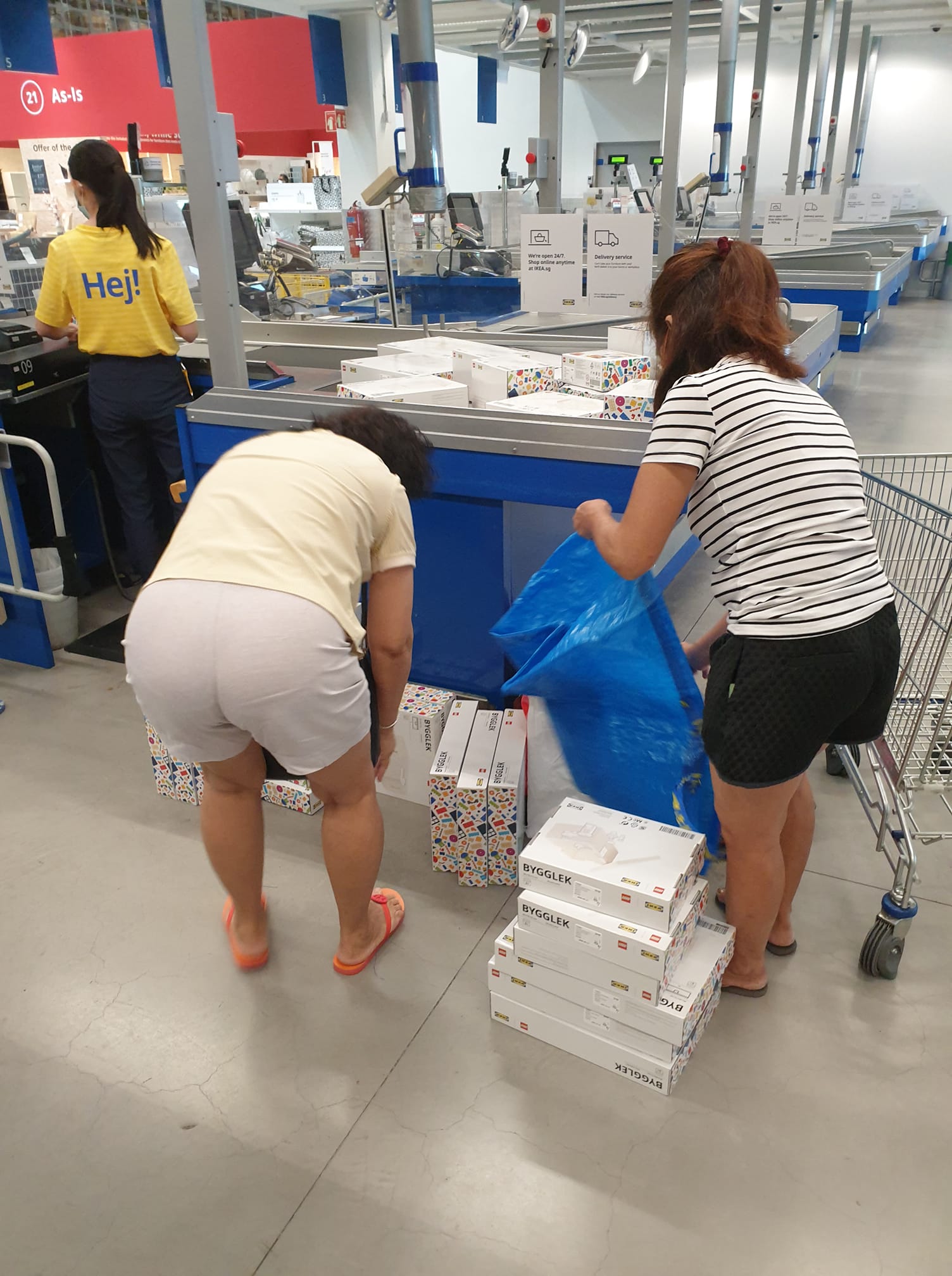 IKEA Tampines queues lego 