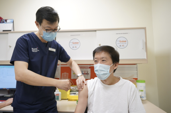 4 People In S'pore Had Severe Allergic Reactions To Covid-19 Vaccine ...