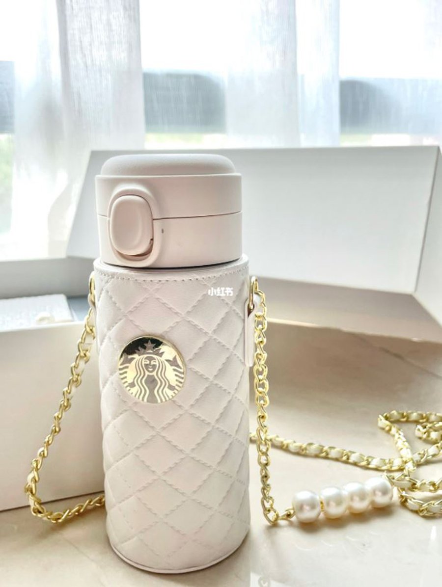 These Starbucks China's merchandise items remind us of Chanel