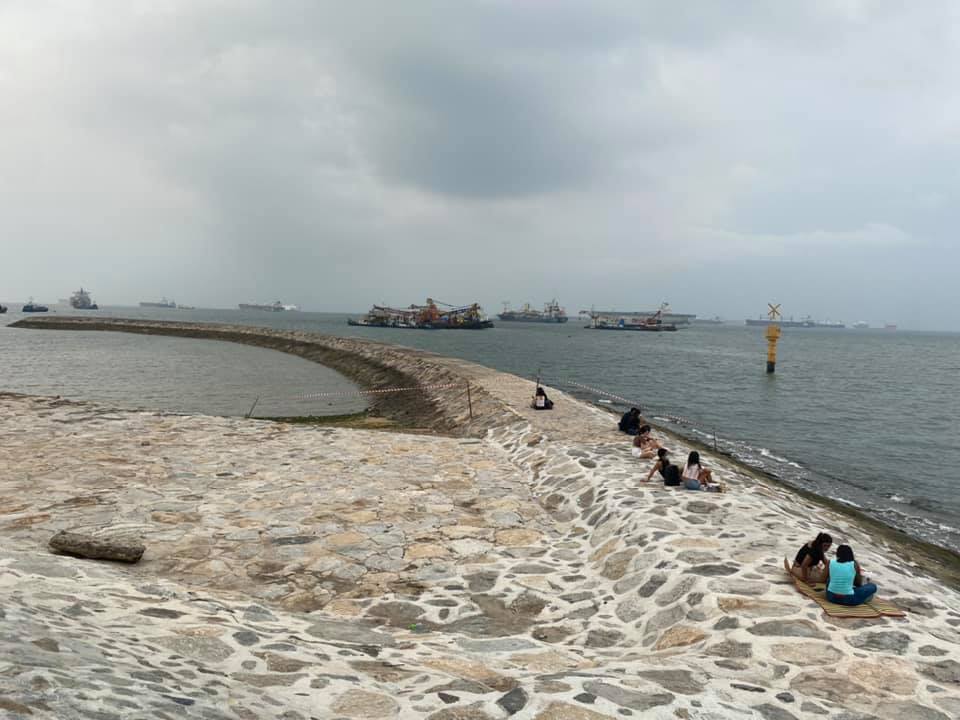 Pulau Ujong breakwater