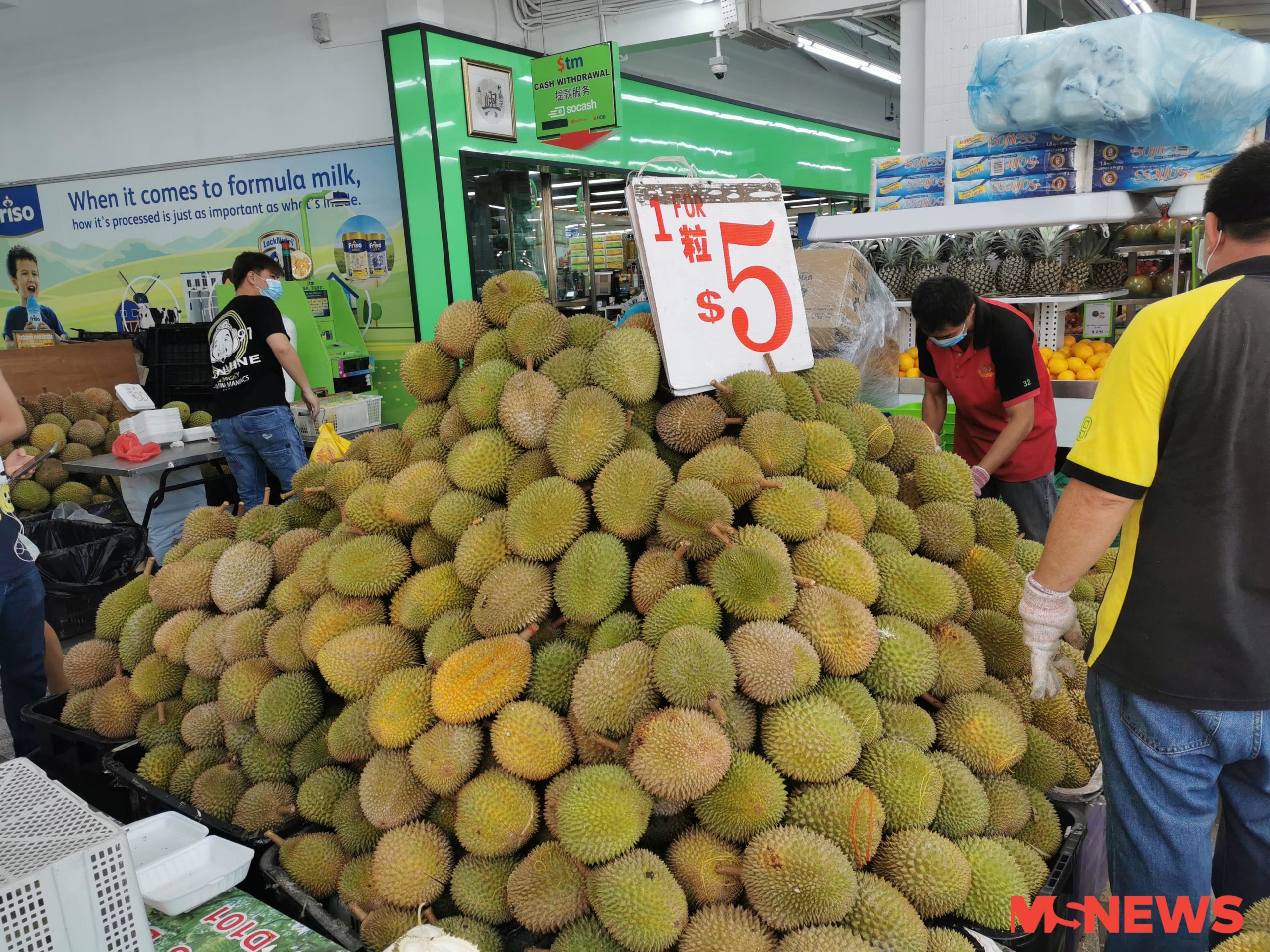 Sheng Siong Bedok durians