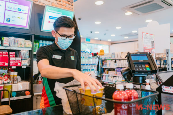 7-Eleven S’pore Lets Young Grads Be Bosses Of Their Own Store, Training ...