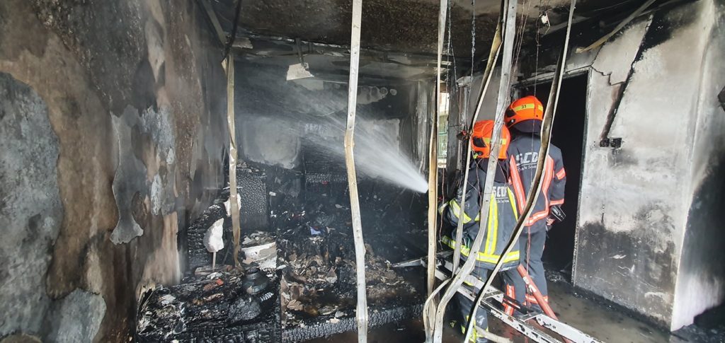 Woodlands HDB Fire Causes Window Panes To Fall To Ground, No Injuries ...