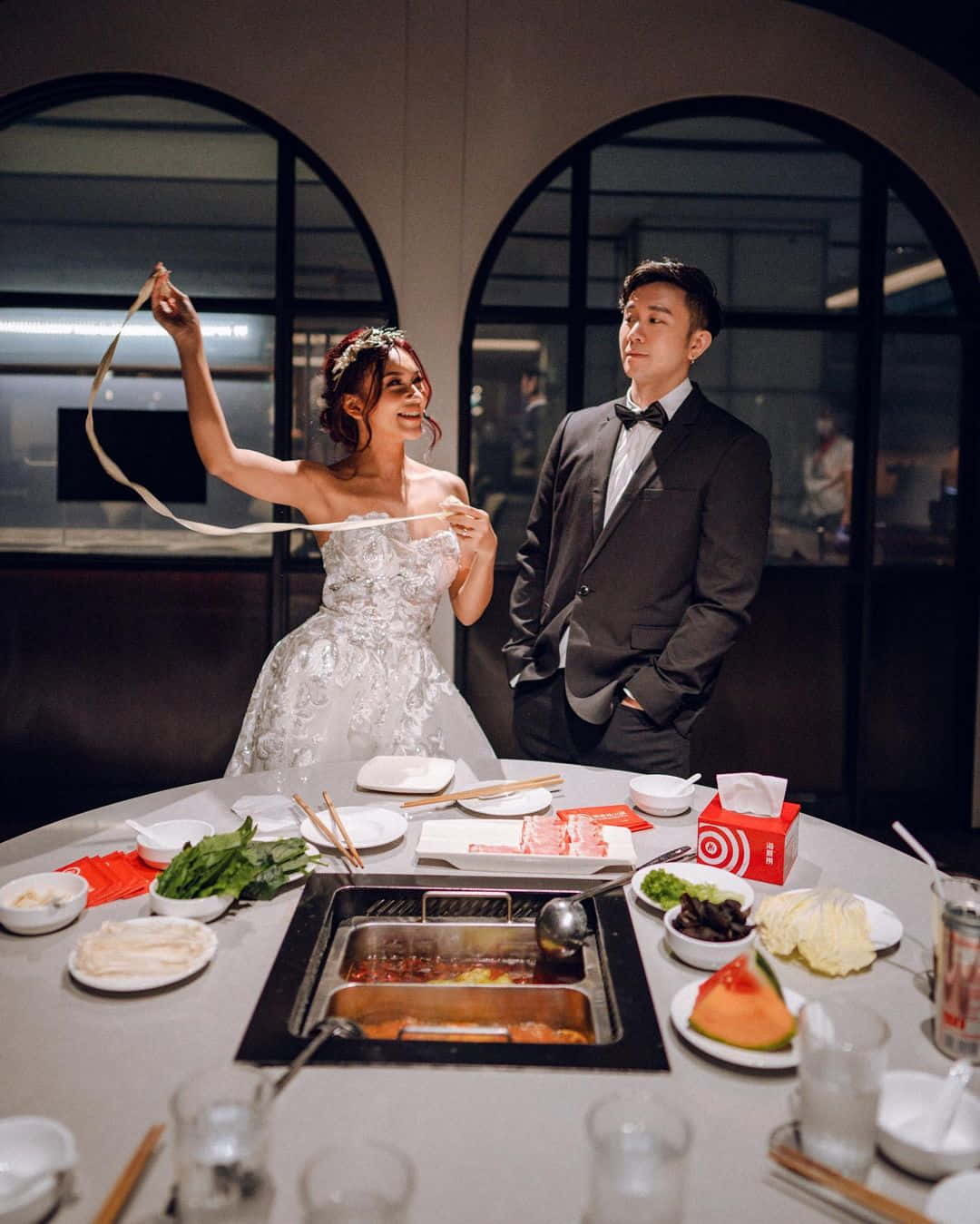 Couple Has Haidilao Pre-Wedding Shoot, They Look Soup-er Cute While Enjoying Hotpot