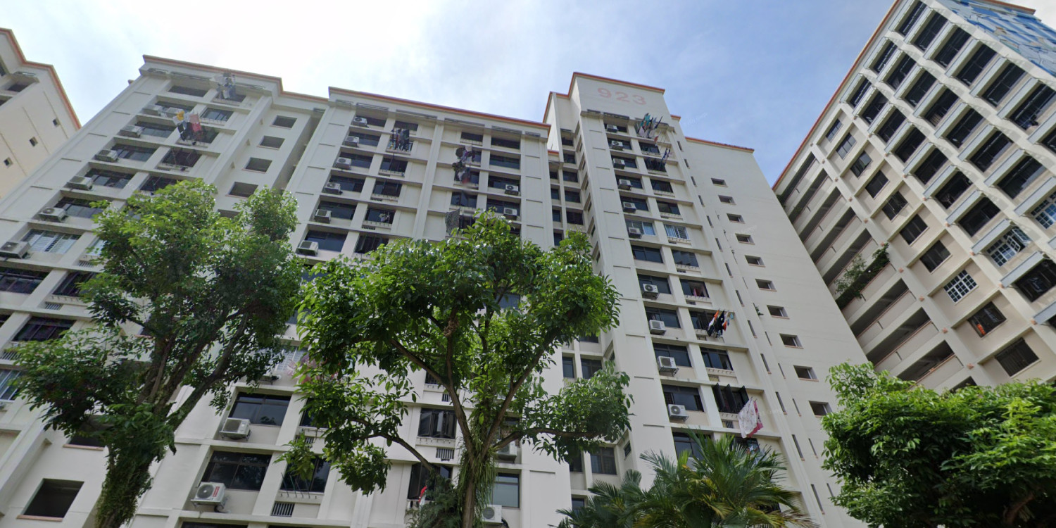 Man Practising Slingshot Breaks Windows Of Hougang Flats, Faces Up To A Year's Jail