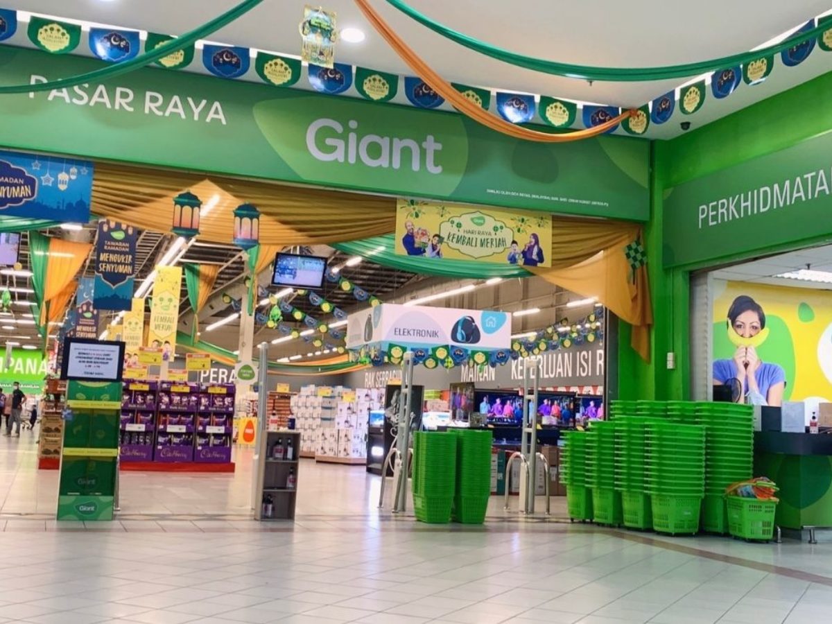 Giant Offers S$10 Vouchers To Shoppers 