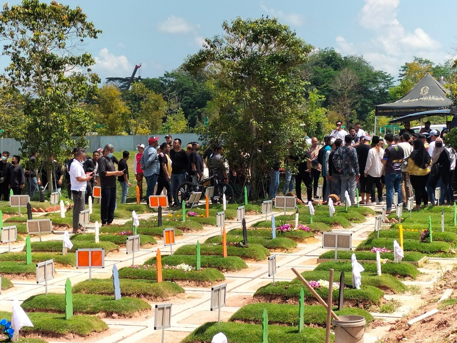 Hundreds Attend Burial Of Sporean Drug Trafficker He Reportedly