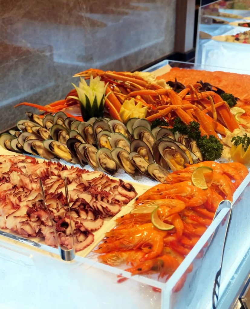 Hotel At Bras Basah Has 1For1 Weekend Seafood Buffet, Slurp Up Fresh