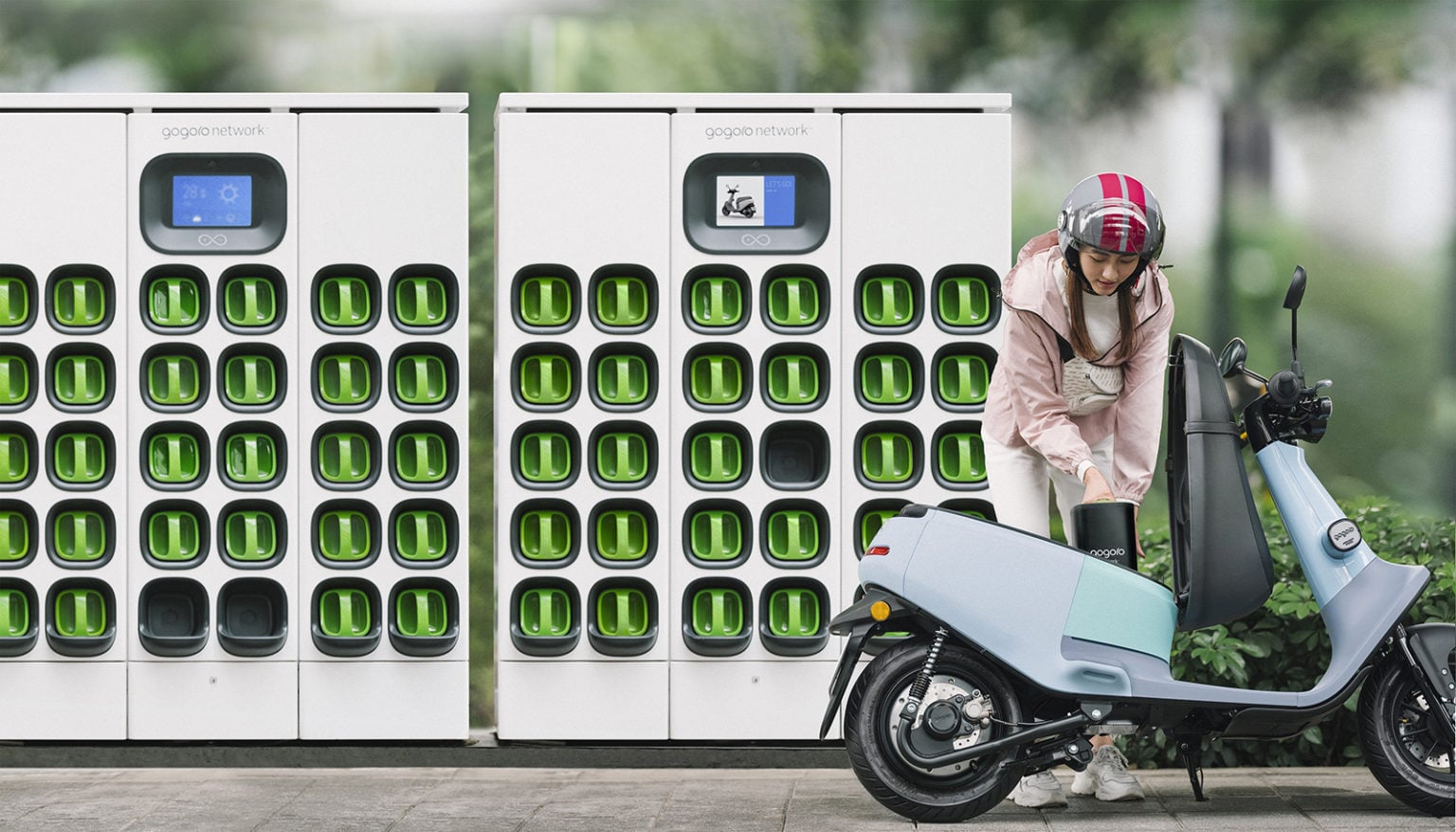 S'pore Launches 2 Electric Motorcycle Battery Swap Stations, Replace ...