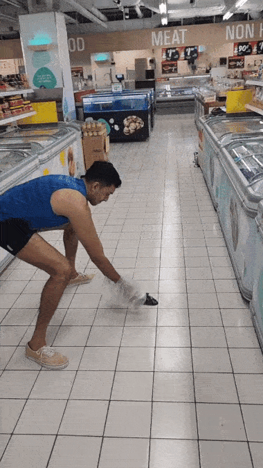fish supermarket floor