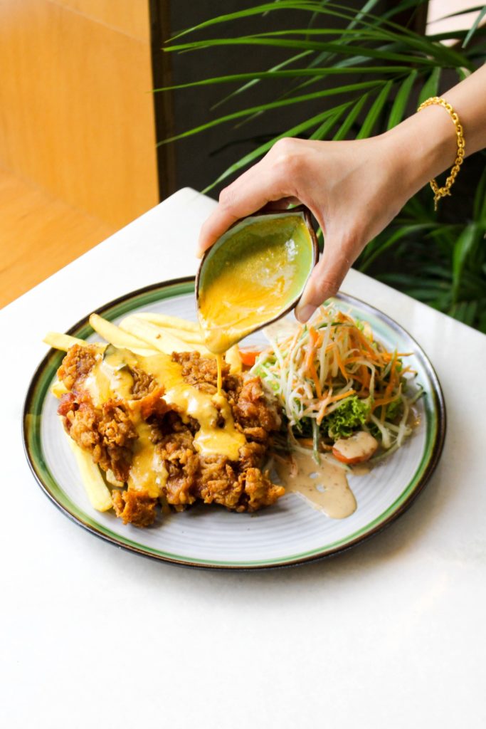 Customers Hospitalised With Food Poisoning After Eating Chicken Chop At