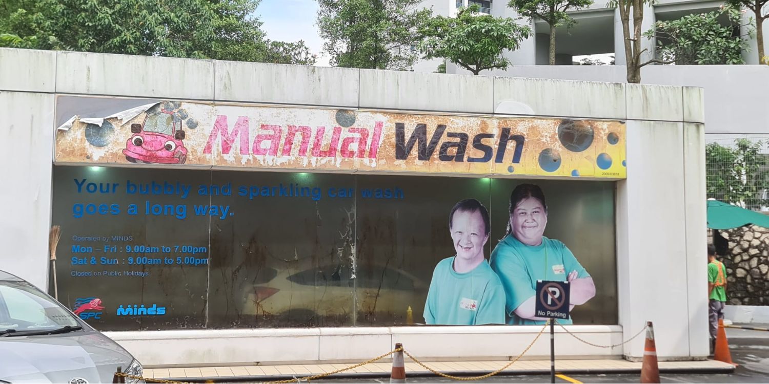Telok Blangah Car Wash Employs Intellectually Disabled Staff, Customer Praises Their Positivity At Work