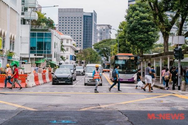 S'pore Civil Servants To Receive 1.1-Month Year-End Bonus, S$700 One ...