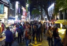 Myeongdong Street Stalls Closing On Christmas Eve To Prevent Crowd Crush, Travellers Plan Accordingly