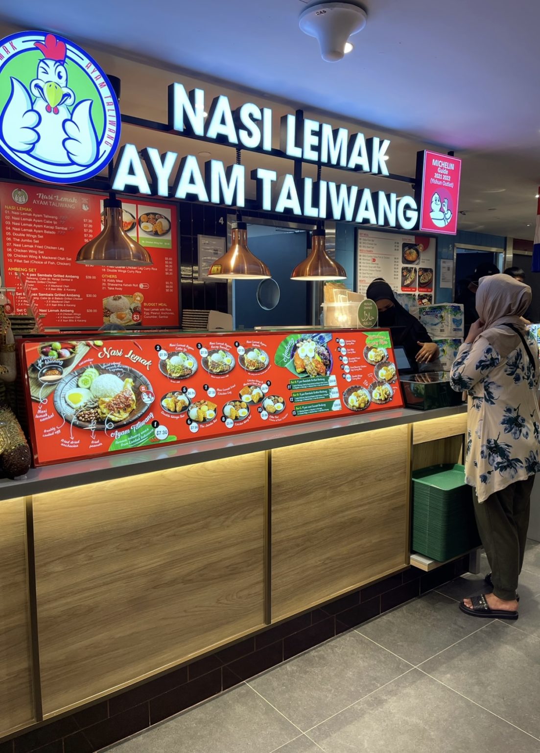 Admiralty Cantine Food Court Has S$3 Meals At All Stalls, Helps ...