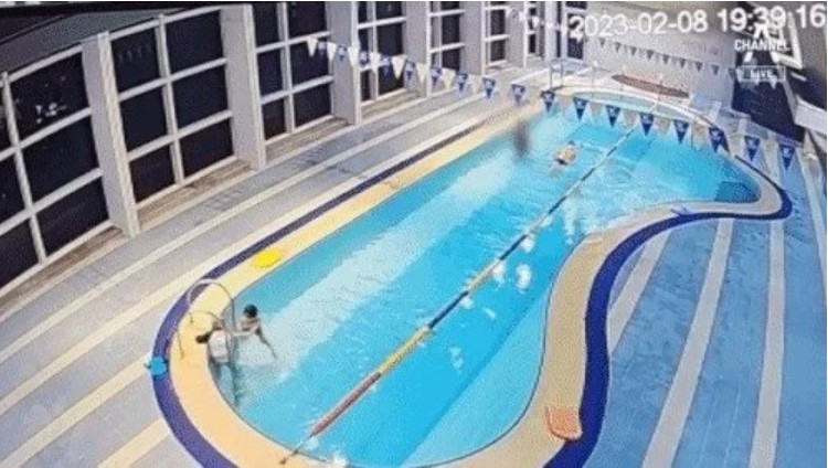 drowns swimming class
