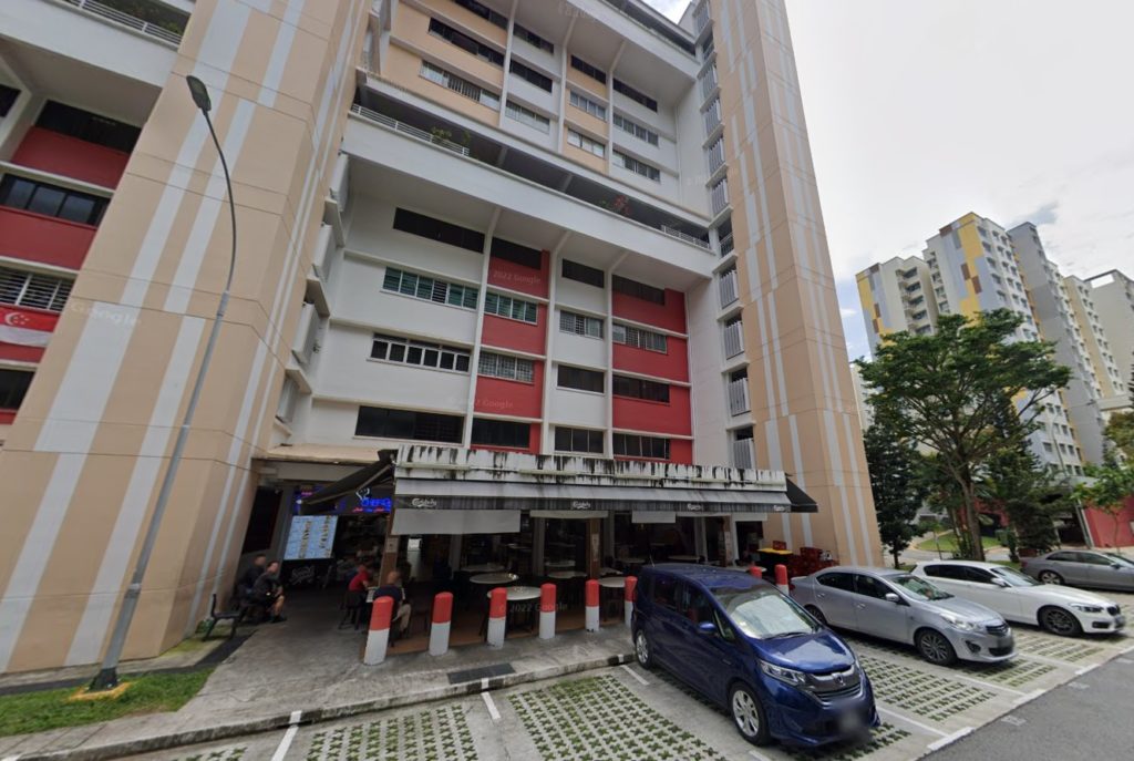 Man Leaves S13K Meant For Brother's Funeral At Jurong West Coffee Shop