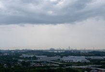 Mainly ThundMainly Thundery Afternoon Showers In S'pore For Rest Of March, Temperatures May Reach 34°Cery Afternoon Showers Expected For Rest Of March, Temperatures May Reach 34°C