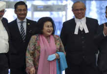 Ex-M'sia PM Najib's Wife Rosmah Gets Passport Temporarily Released, Will Visit S'pore For Hari Raya
