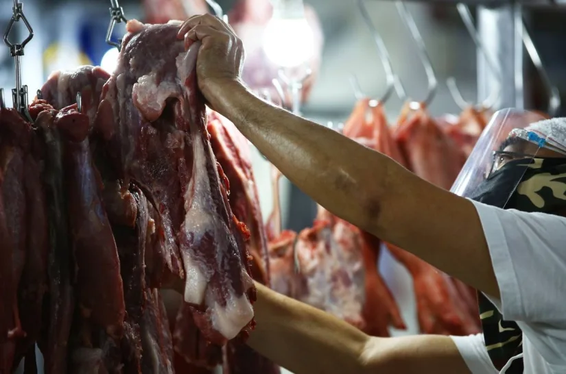 philippines bans Singapore pig product