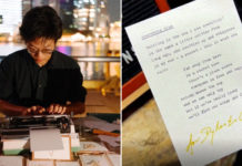 S'pore Teenager Writes Personalised Poems For Strangers Based On Prompts, Booth Located Outside MBS