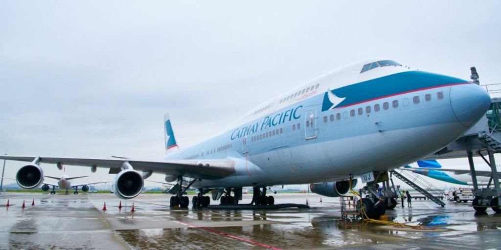 cathay-pacific-apologises-sacks-3-flight-attendants-for-mocking-non