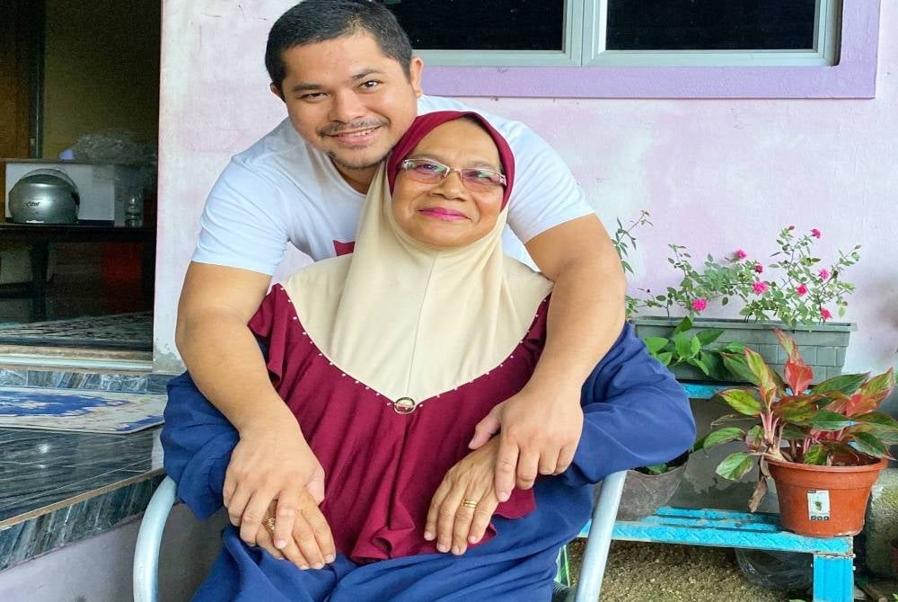 62-Year-Old M'sian Woman Has A Husband Who's 28, Her 10 Kids Accept Him ...