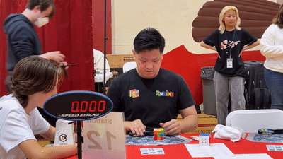 New Rubik's Cube world record solved in 3.1 seconds by 21-year-old American  (video) 