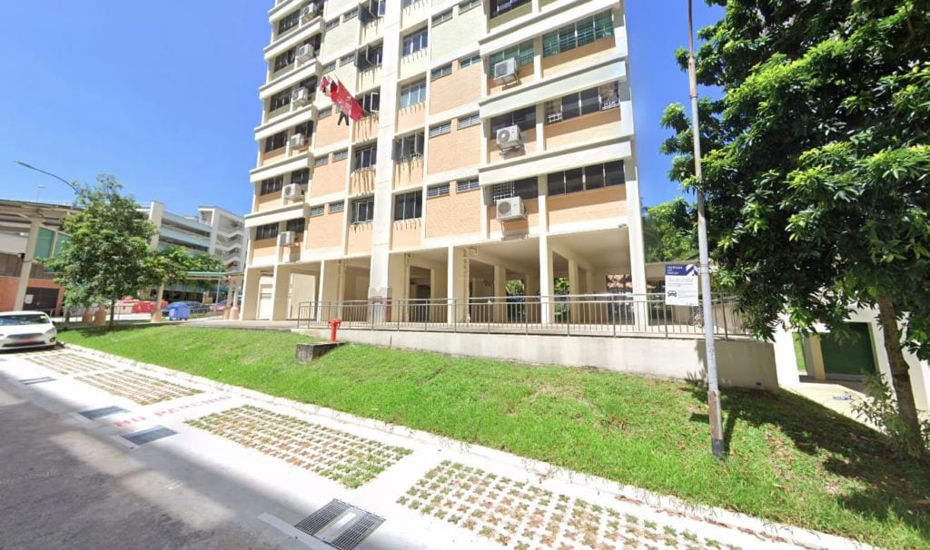 33-Year-Old Man Found Dead At Foot Of Bukit Panjang HDB, No Foul Play ...