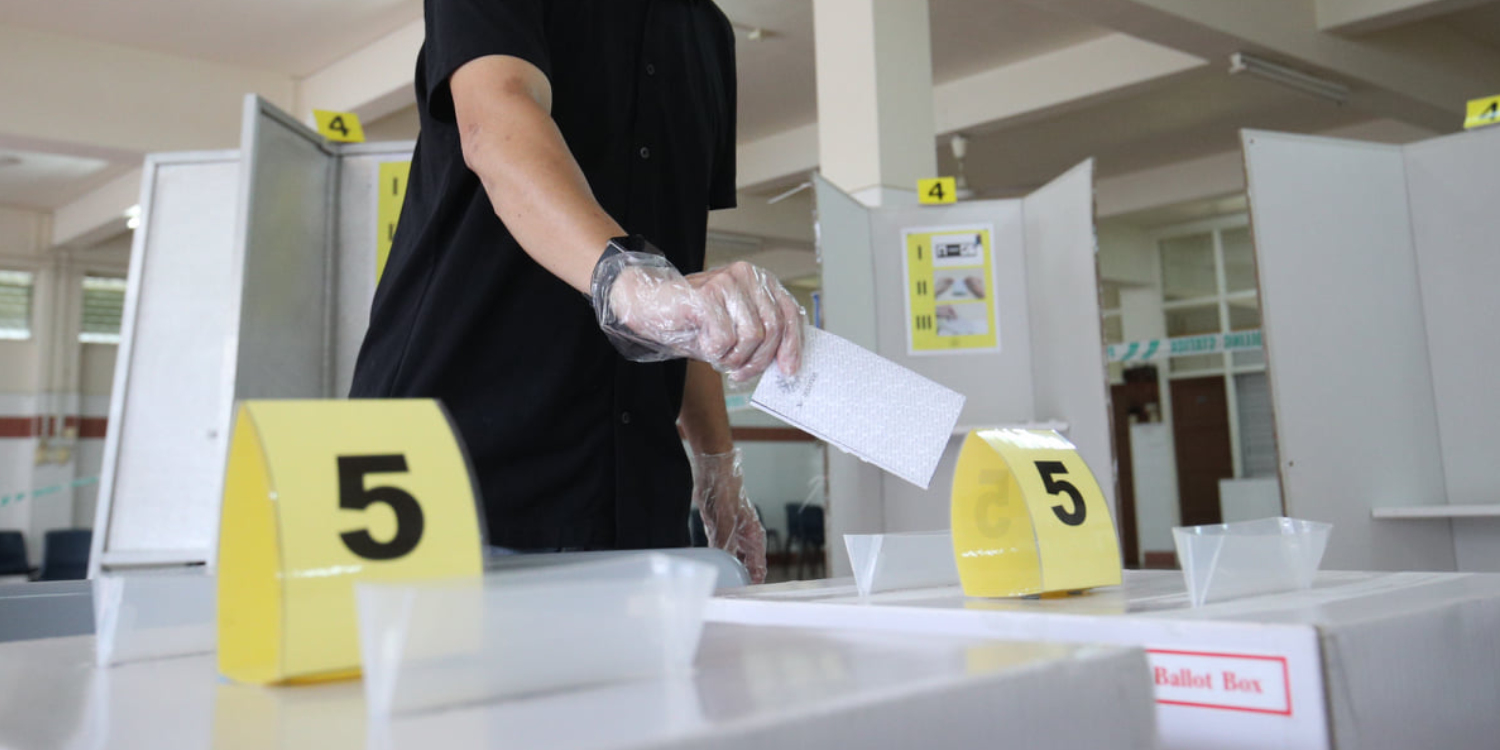 200 S'poreans' Names Not In PE2023 Voters' List, NRICs May Not Have Been Properly Scanned During GE2020