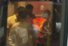 Passengers upset after SBS Transit captain stops bus for 40 minutes to help elderly man