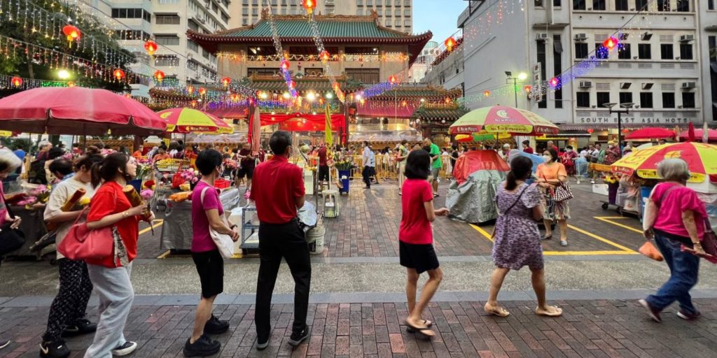 Waterloo Street Temple Sees Hundreds Of Devotees On CNY Day 1, Some ...