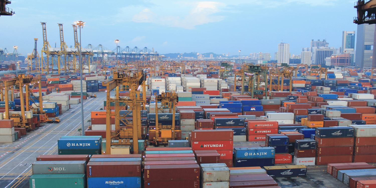 Heavy congestion at S'pore port causes shipping delays of up to 7 days with over 400,000 units waiting to berth